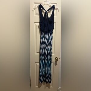 Trixxi size small. Long dress, light material, cross back.